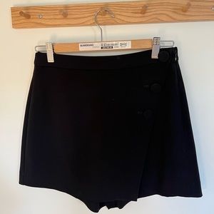 Babaton black skort